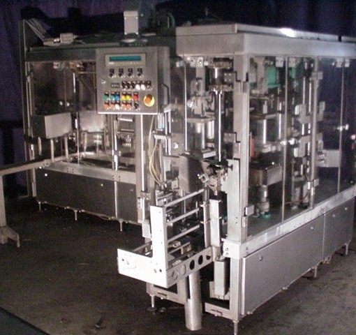 Carton_former_filler_and_sealer_1650