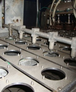 Cup_filling_and_sealing_machine_332